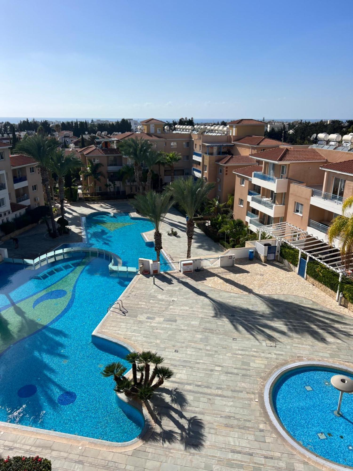 Iris Village Grand Apartment Paphos Ngoại thất bức ảnh