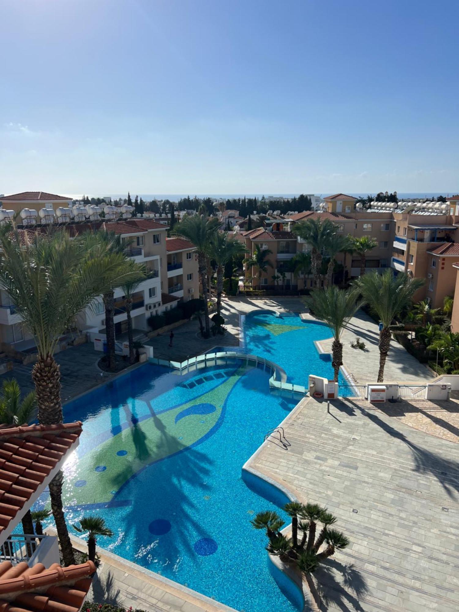 Iris Village Grand Apartment Paphos Ngoại thất bức ảnh