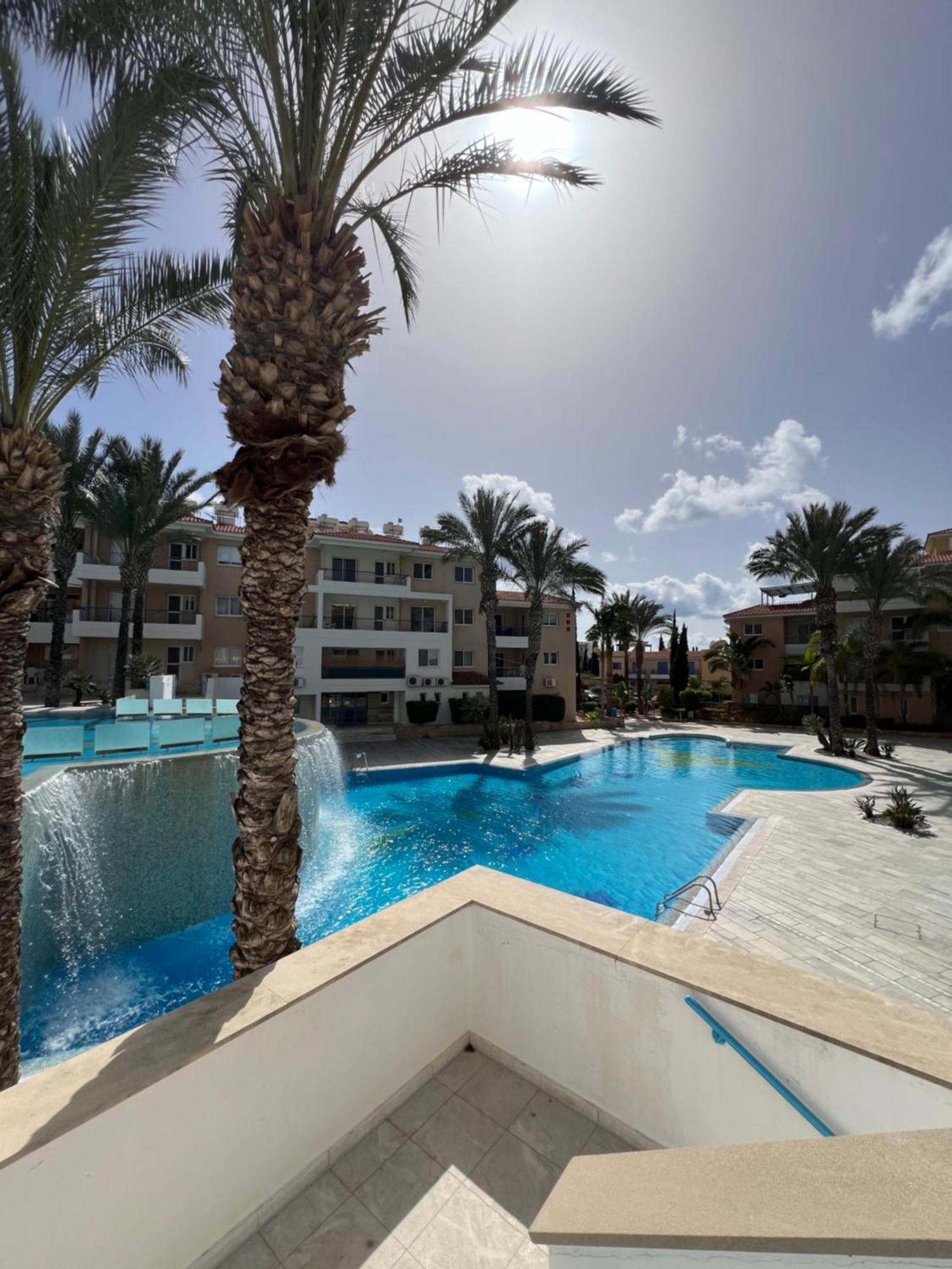 Iris Village Grand Apartment Paphos Ngoại thất bức ảnh