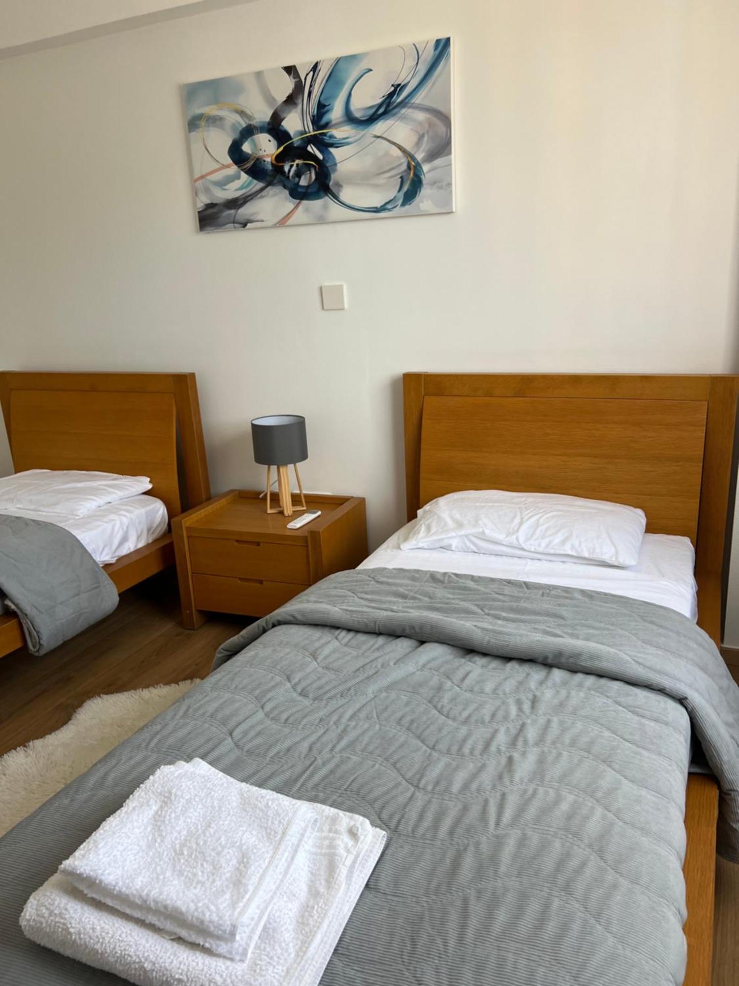 Iris Village Grand Apartment Paphos Ngoại thất bức ảnh